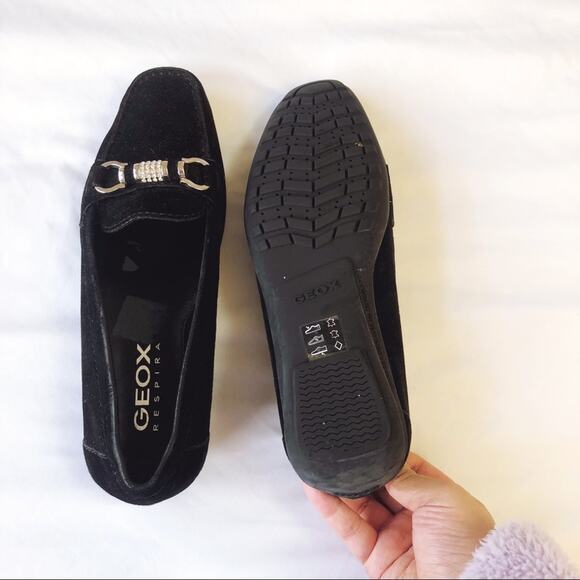 Geox Black Suede Respira Loafers with Metal Detail - Picture 3 of 7